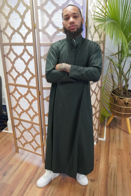 Al Daffah Men’s Thobe