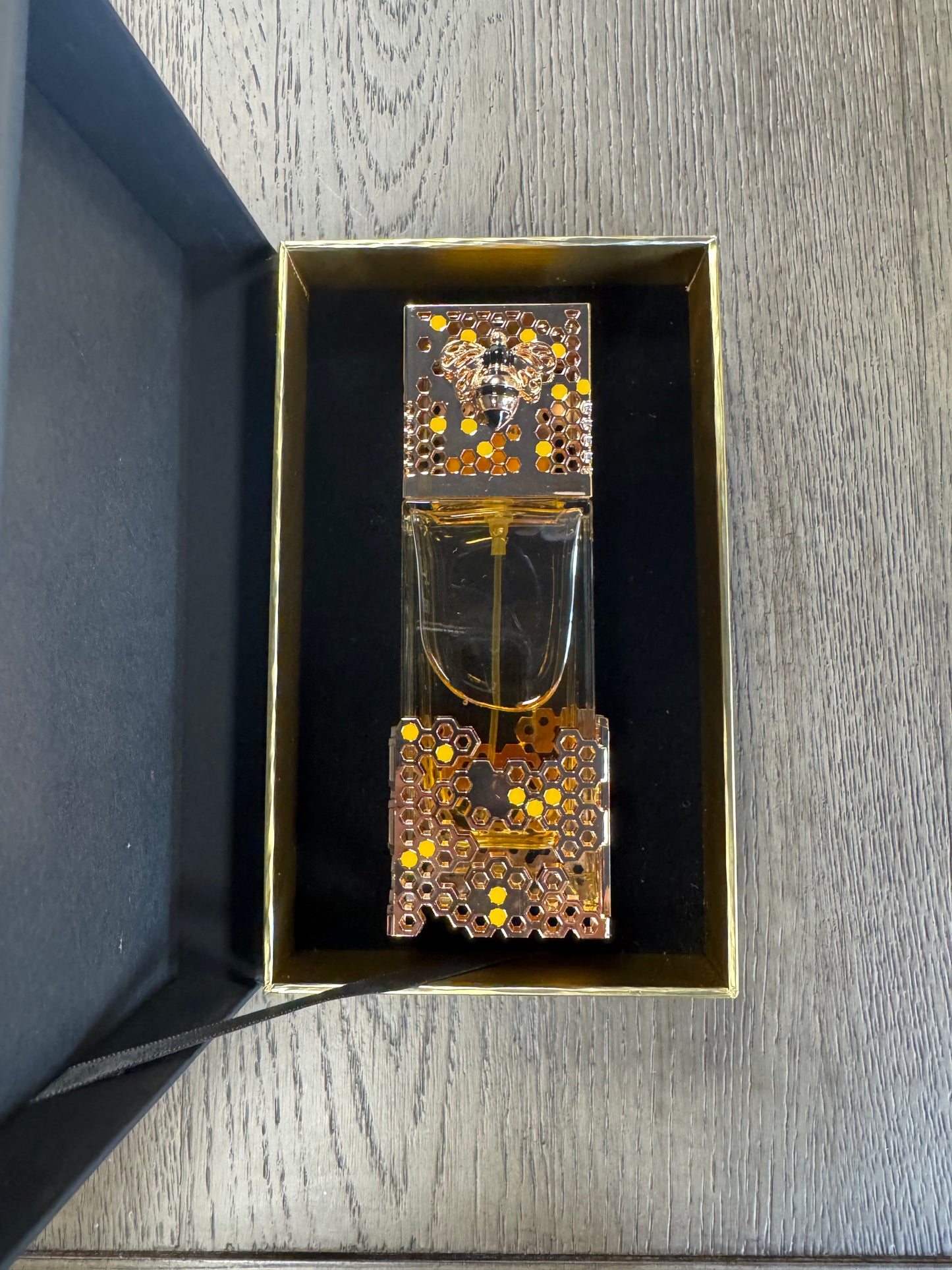 Atheeri Fragrance by Lattafa